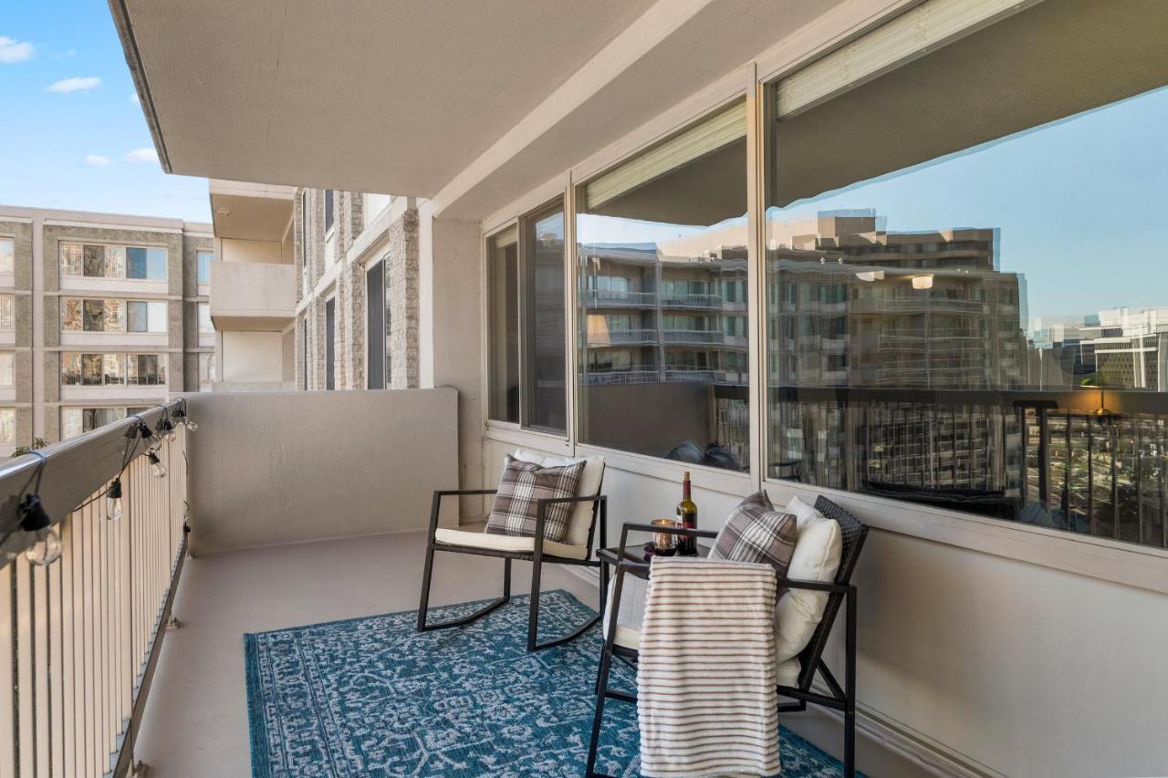 Urbandelight Crystal Mins To Dc Free Parking *